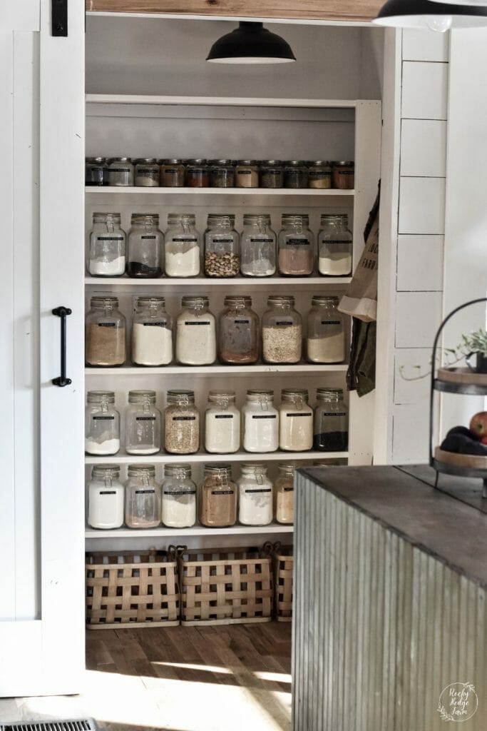 29 Walk In Pantry Ideas For Stylish Kitchen Storage