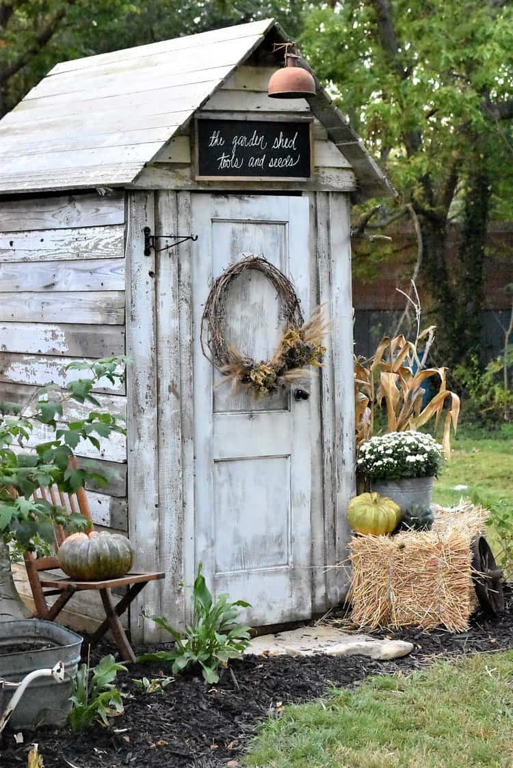 Simple Fall Outdoor Decorating Ideas