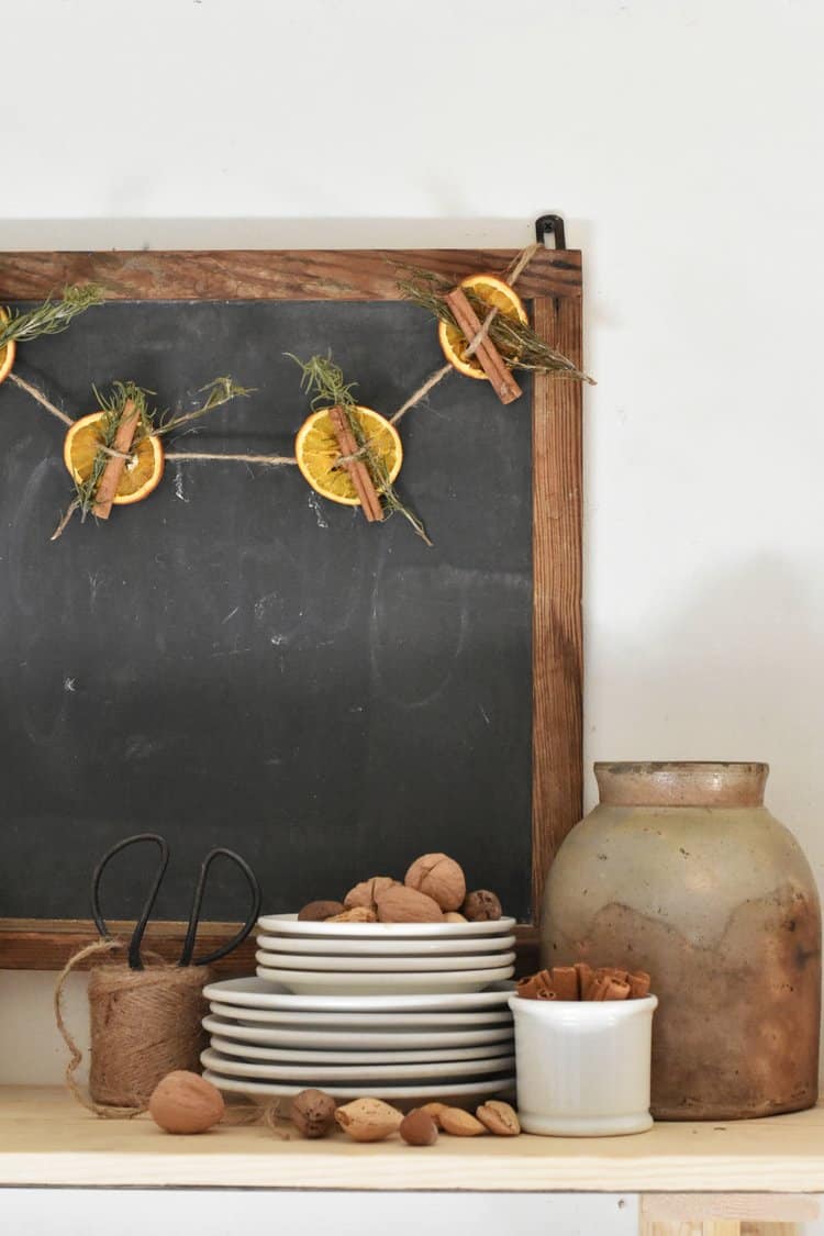 How to Make a DIY Simple Dried Orange Garland