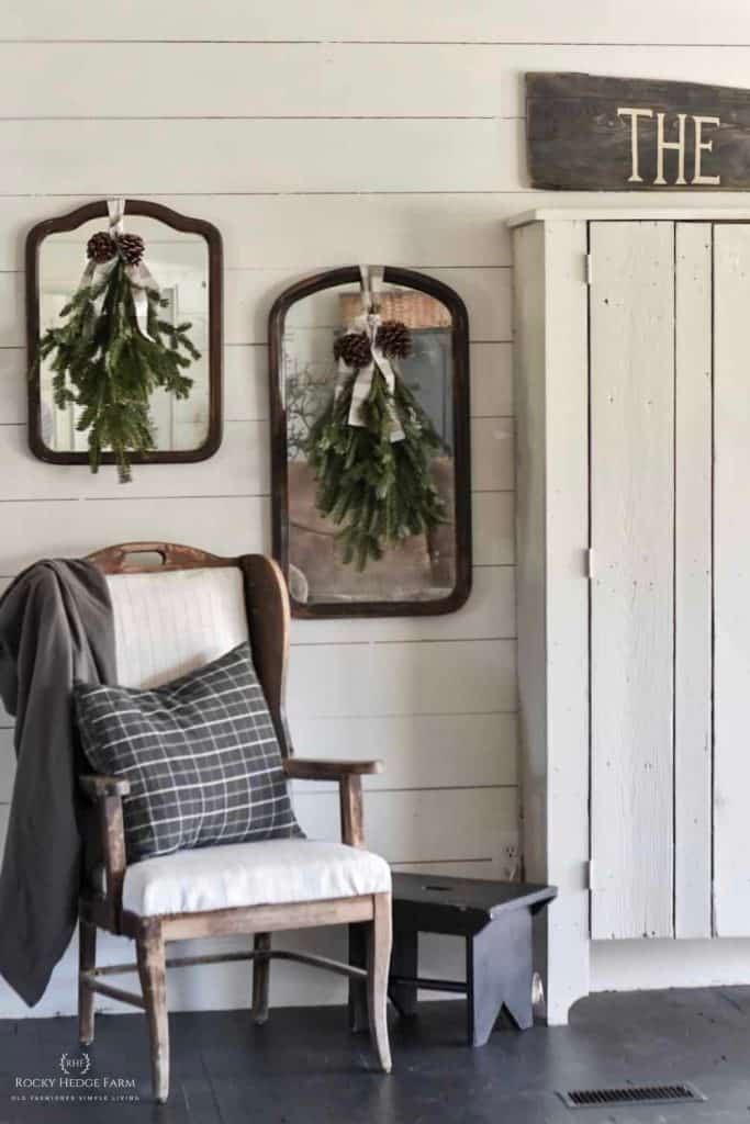 Simple Living Christmas Decor