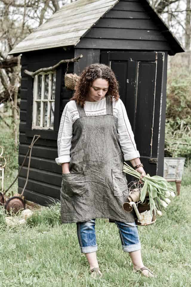How to Sew a Linen Pinafore Apron - Rocky Hedge Farm