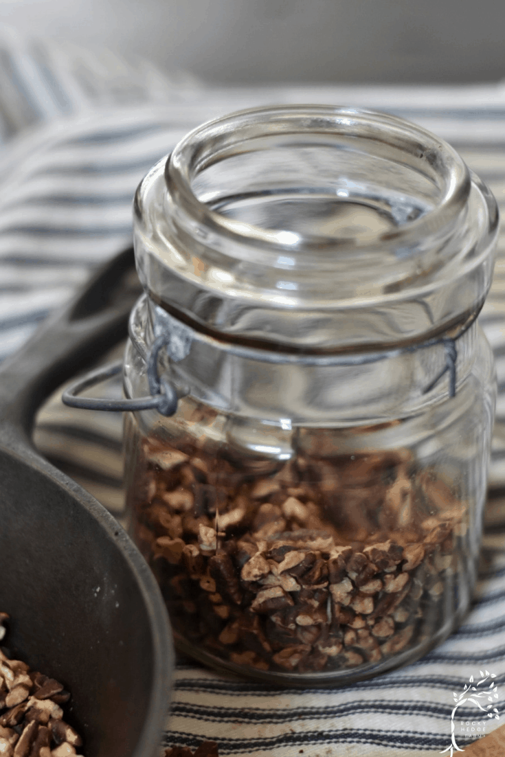 How To Toast Pecans In a Skillet