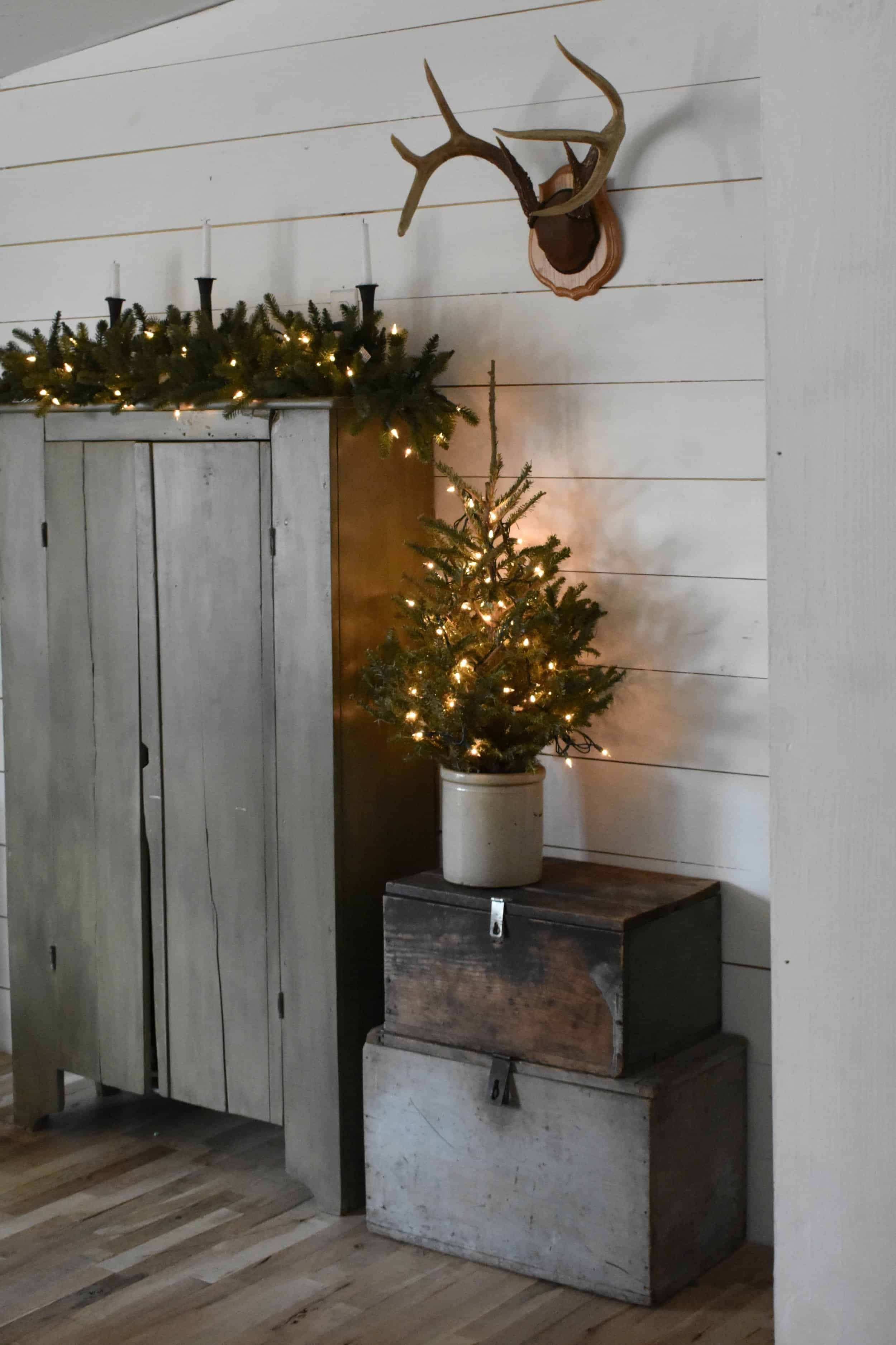 Christmas cozy rustic farmhouse living room