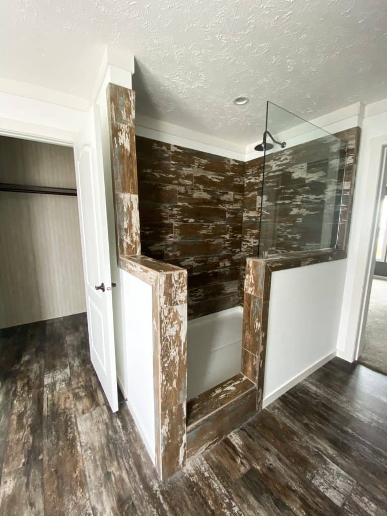 Prefabricated Home Rustic Bathroom