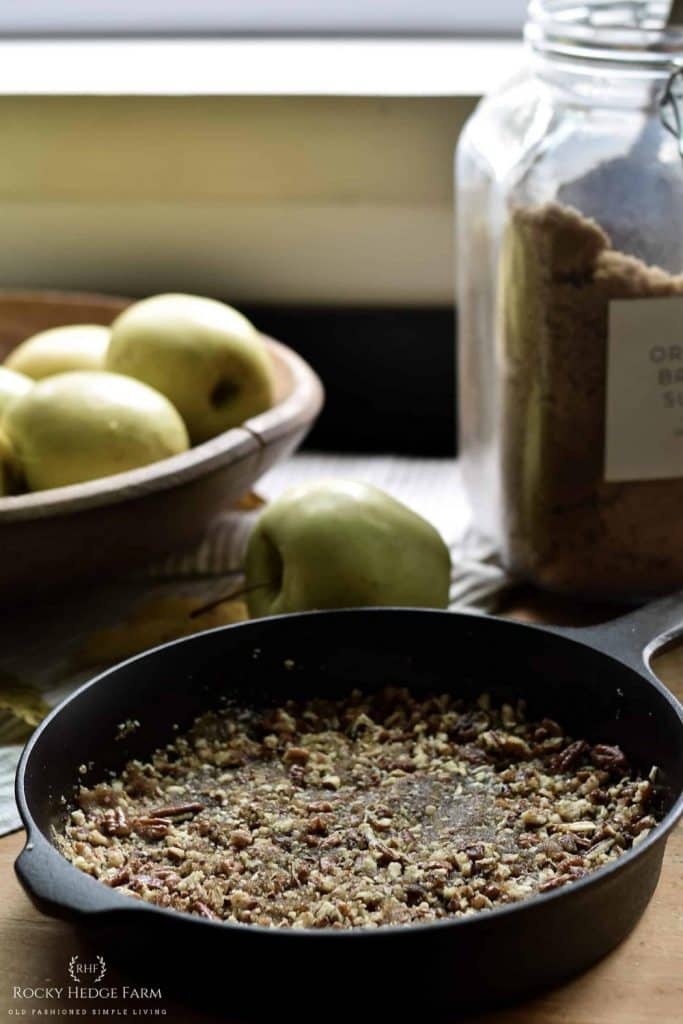 Caramelized Apple Pie Layer