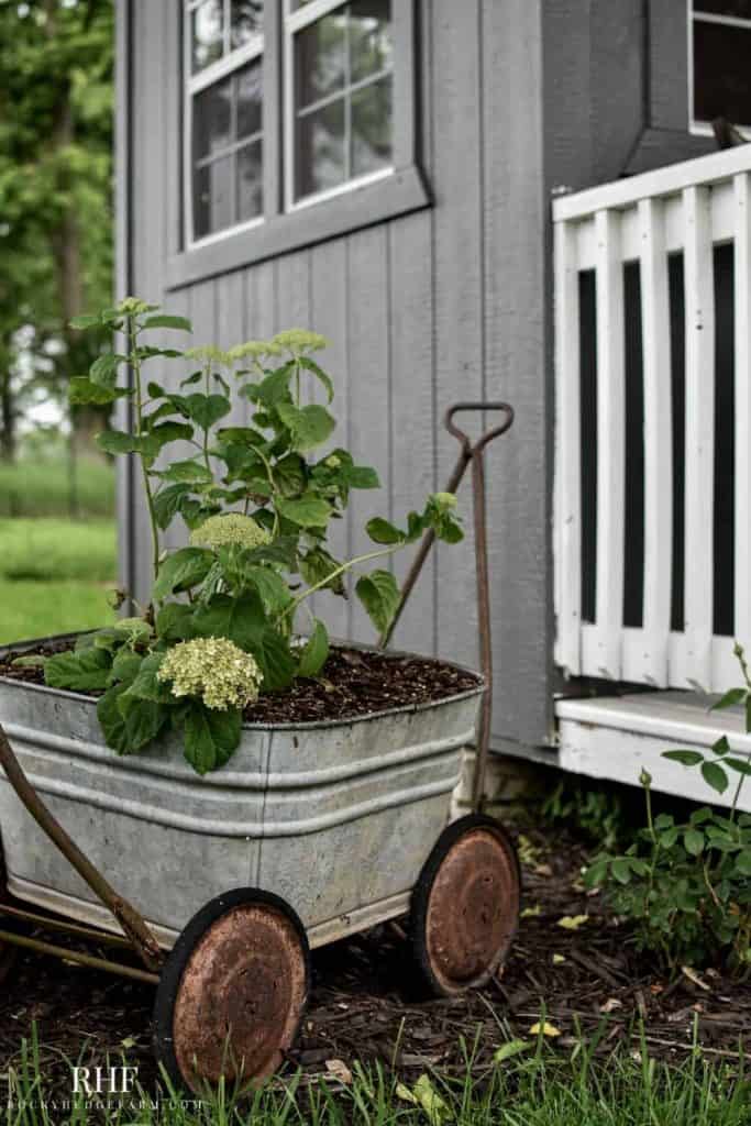 Vintage Yard Wash Tub