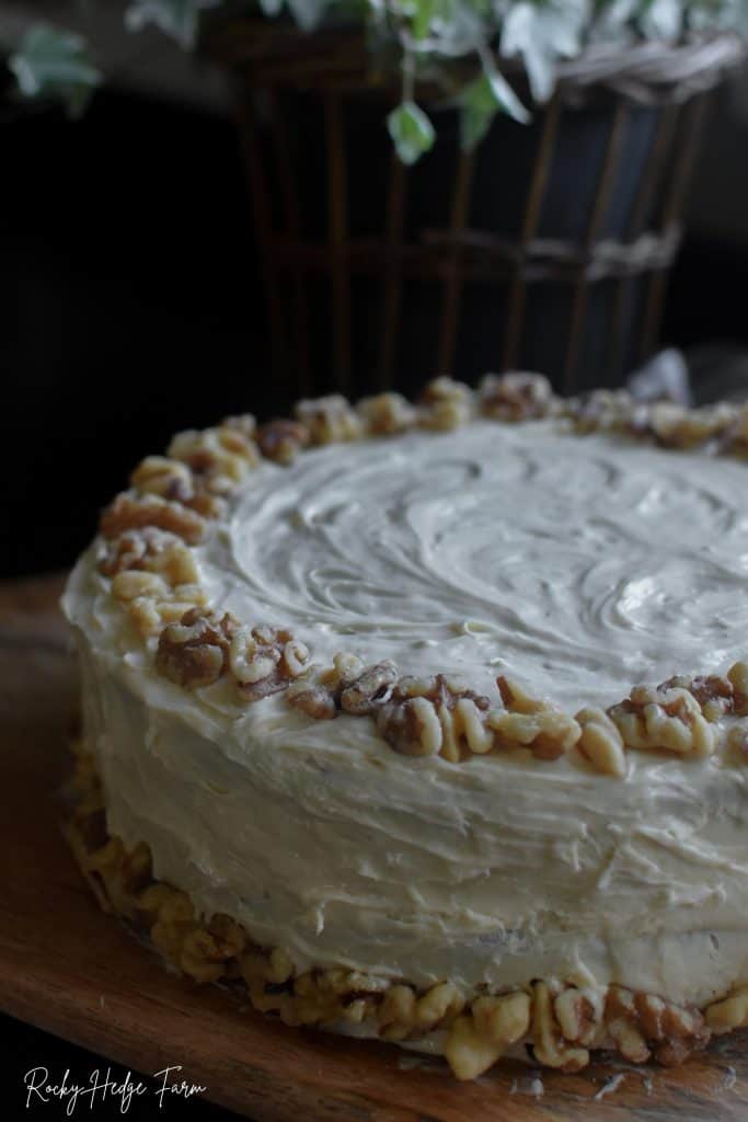 How to Make Homemade Carrot Cake with Maple Syrup