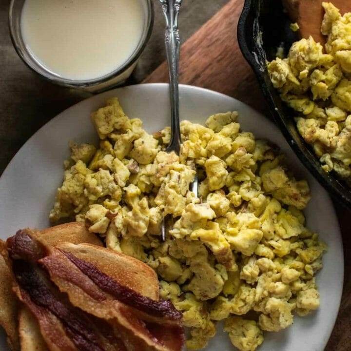 How to Scramble Eggs in a Cast Iron Skillet