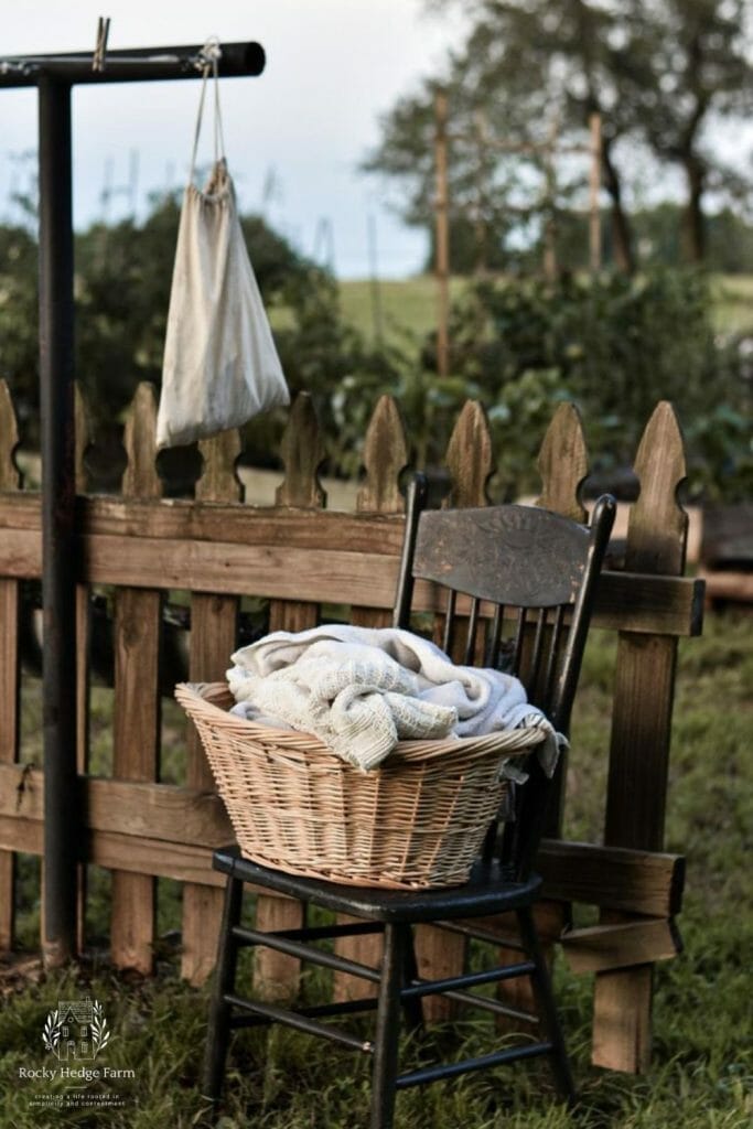 Hanging best sale clothes line