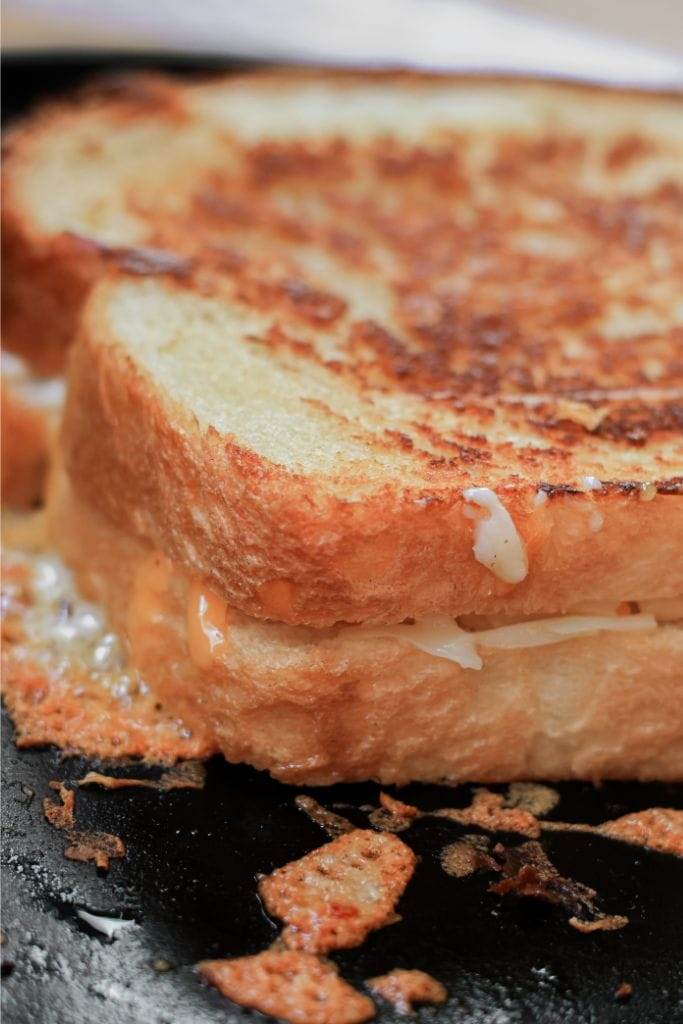 cast iron grilled cheese sandwich