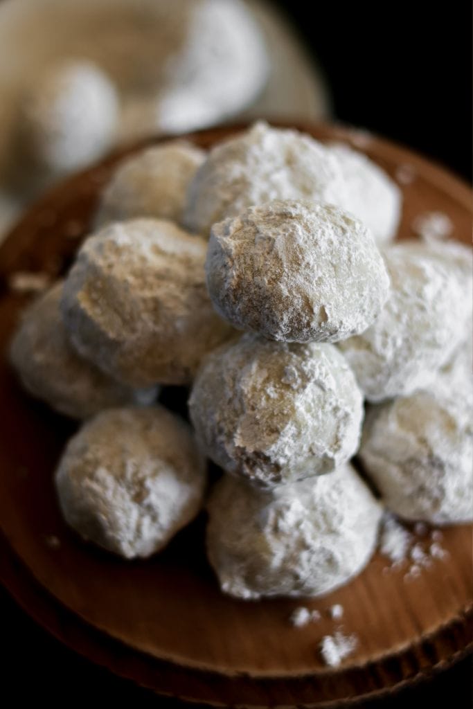 Snowball Cookies with Pecans Recipe