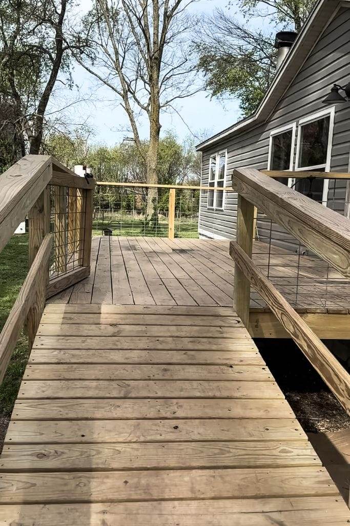 Manufactured home porch before makeover: Bland and uninviting